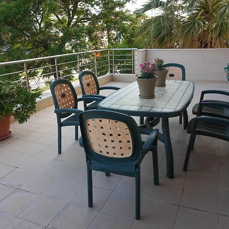 Epivates Family Apartmán *